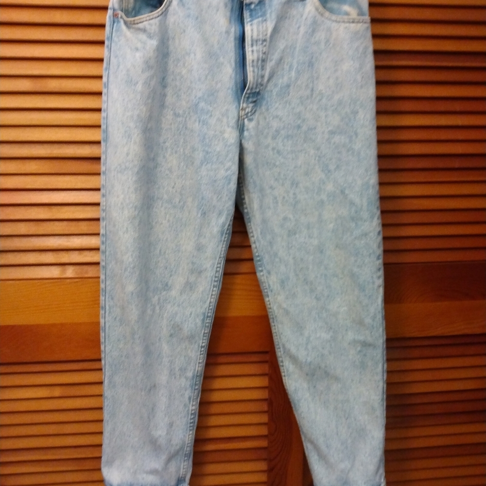 Vintage Levi 550 Classic Acid-washed Jeans